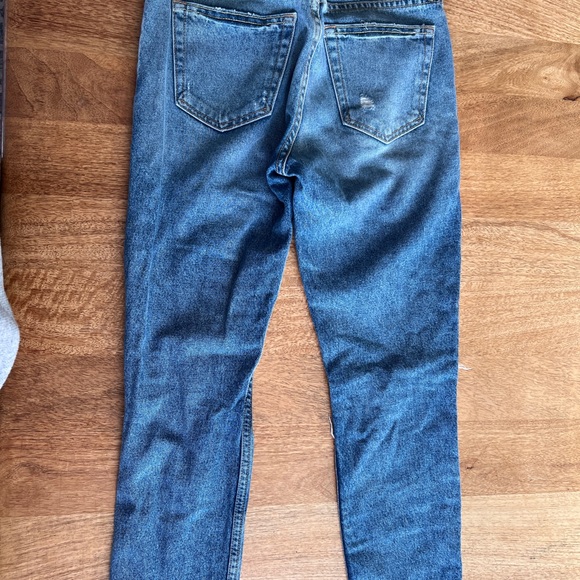 GRLFRND high rise Karolina distressed jeans size 24 from revolve - Picture 3 of 4